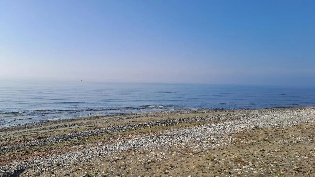 Yialos Cozy Beach House Apartment Larnaca