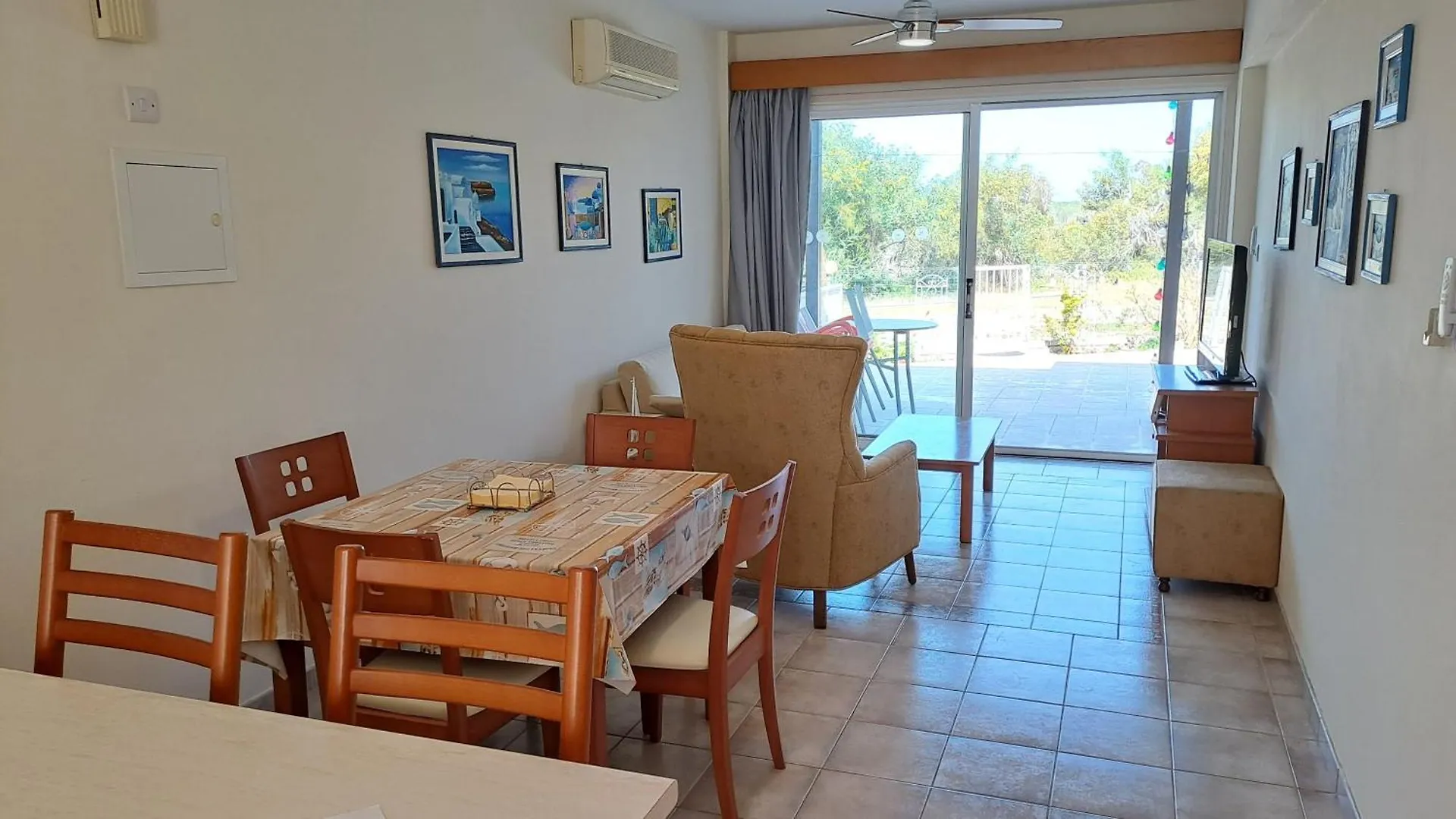 Ferienwohnung Yialos Cozy Beach House Larnaka Zypern